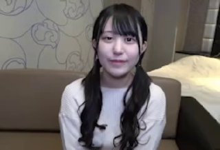 颜值不错的骚人妻小少妇全程露脸丝网诱惑，性感的大奶子，逼逼特写展示，伸着舌头要舔狼友大鸡巴自己抠逼逼第03集